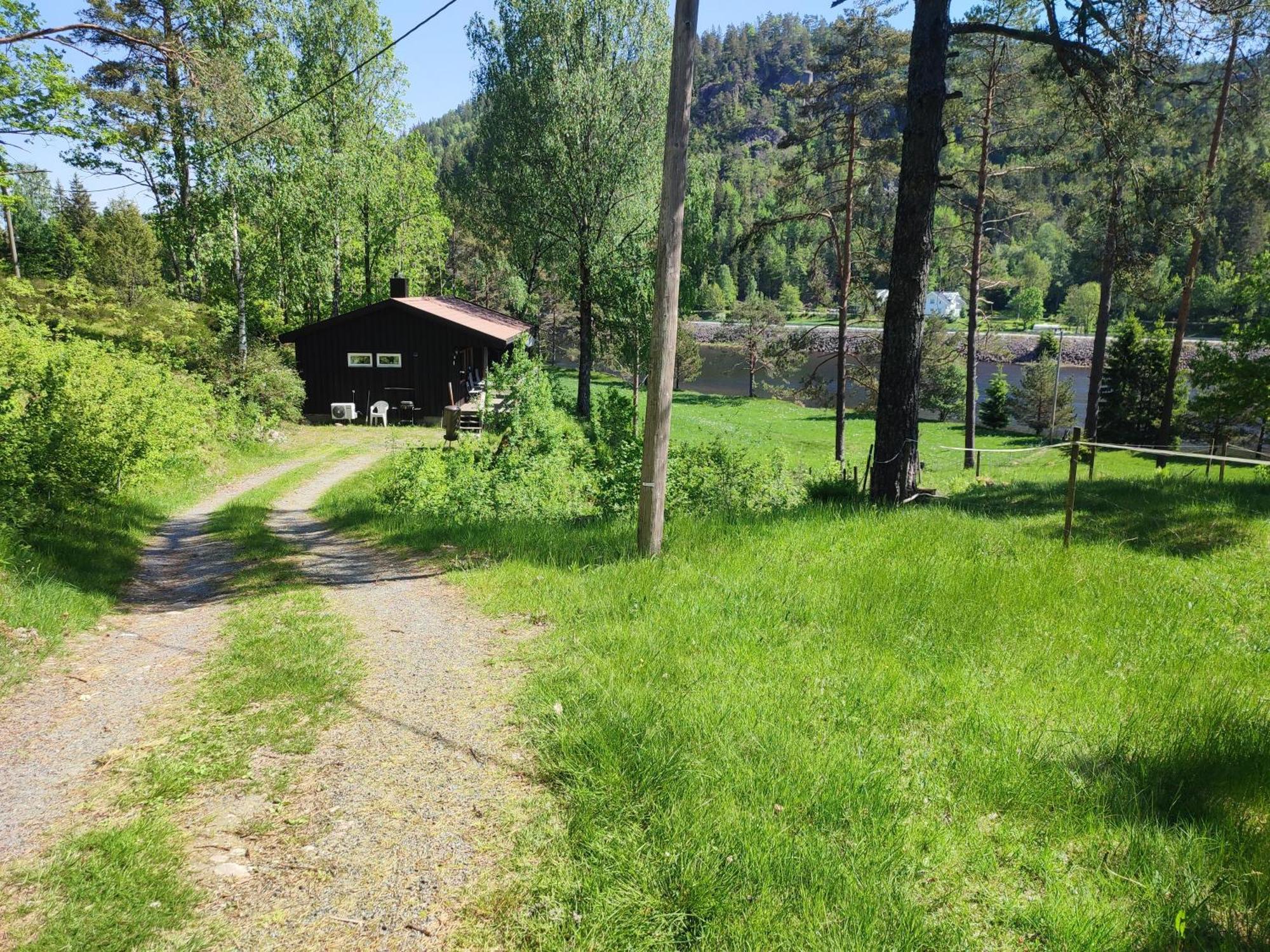 Haugheim Two-Bedroom Cottage Birkeland Exterior photo